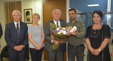 Darp edilen kadını kurtarmıştı: Taksiciye esnaf ödülü