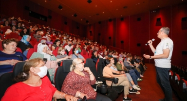 Gaziemirli 700 kadın Bergen’i izledi