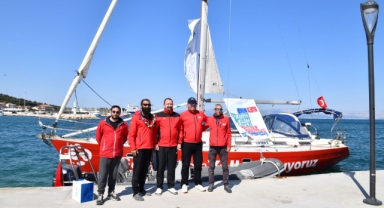 “Gelecek için Yelken Açıyoruz” Ekibine Çeşme’de Bandolu Karşılama