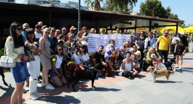 Karşıyaka Belediyesi’nden can dostlar için farkındalık yürüyüşü 