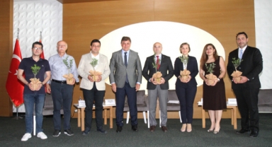 Karşıyaka'da 'Binalarda Enerji Verimliliği' paneli düzenlendi 