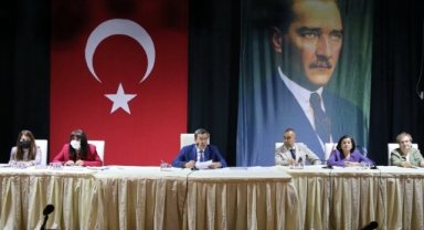 Konak Belediye Meclisi'ne ''Necip Fazıl Kısakürek'' ismi damga vurdu