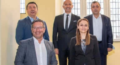 Konak-Hamm hattı güçleniyor