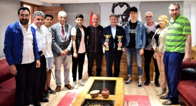 Şampiyonluk kupasını getirdiler