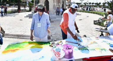 Suluboya Festivali İzmir’e renk kattı