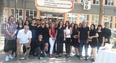 ‘Yansımalar’ sergisine yoğun ilgi