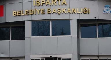 AK Partili Isparta Belediyesi gazetecilerin stüdyosunu mühürledi! 