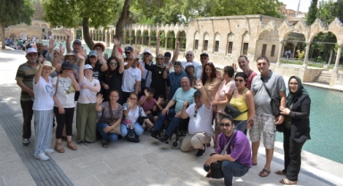 Başkan Çalkaya: Engelleri sevgiyle aşıyoruz