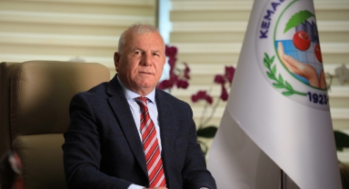 Başkan Karakayalı 3 yıl sunumunda konuştu: En büyük hayalim Kemalpaşa'ya üniversite kazandırmak