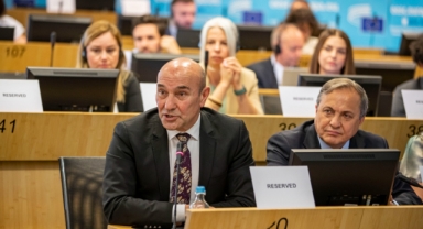 Başkan Soyer'den dayanışma vurgusu: Brüksel'de Sosyalist Grup üyelerine hitap etti