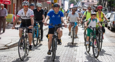 Başkan Soyer EuroVelo ağının Menemen rotasında pedal çevirdi 