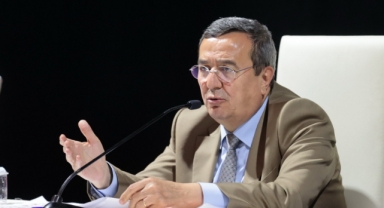 Batur tartışmalı gökdelen projesi için topu meclise attı: Hiyerarşiye uyacağız! 