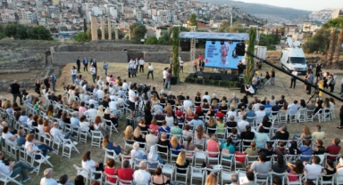 Bayraklı 1. Uluslararası Homeros Festivali’ne görkemli açılış