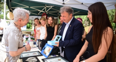 Bornova’da kursiyerlerin sergi heyecanı