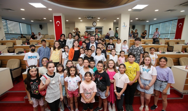 Çocuklar sordu, Başkan Sandal yanıtladı