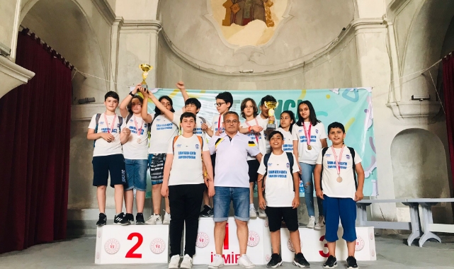 Efes Selçuklu sporcular Çeşme'den yedi birincilik ile döndü