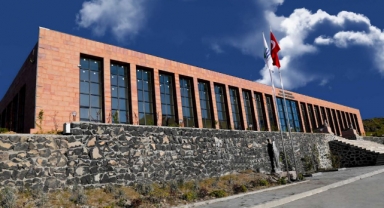 Foça Belediyesi'nde art arda istifa!