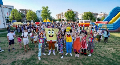 Gaziemir'de çocuklar hem eğlendi hem çevre sorunlarını öğrendi