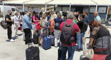 Midilli turuna yoğun ilgi: İzmirliler çok sevdi 