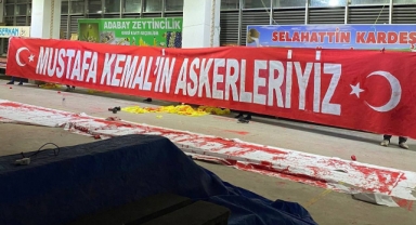 ‘Mustafa Kemal’in askerleriyiz’ pankartına yasak: TFF stada almadı iddiası! 