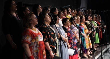 Açıkhava’da sahne kadınların