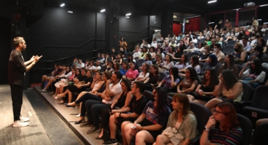 Bornova Belediyesi öğrencilerin yanında