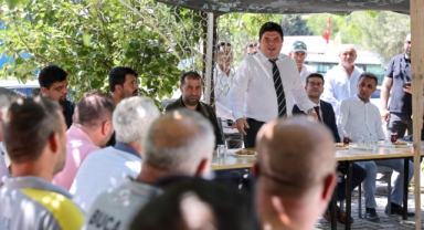 Buca'da bayramlaşma coşkusu