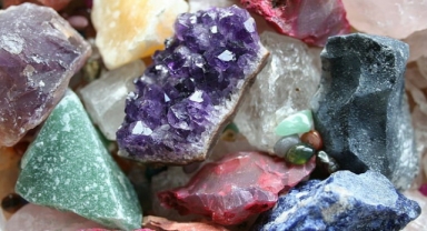 Doğal Taşın Gerçeği ve Sahtesi Nasıl Ayırt Edilir? 