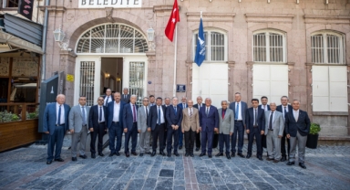 Esnaf teşkilatından Başkan Soyer’e destek teşekkürü