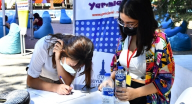 İzmir Büyükşehir Belediyesi, üniversite tercihinde gençlerin yanında