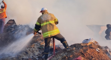 İzmir İtfaiyesi 9 günde binden fazla olaya müdahale etti 