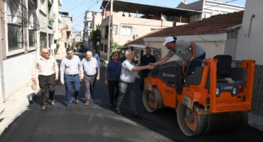 Karabağlar'da asfaltlamalar son hızla sürüyor