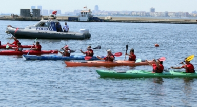 Körfezde bir ilk: Görme engelli kanocular yarıştı