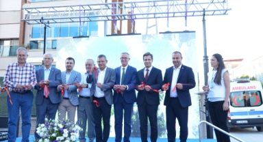 Sarnıç Toplum Merkezi'nde CHP'den gövde gösterisi: Özel'den çarpıcı seçim mesajları 