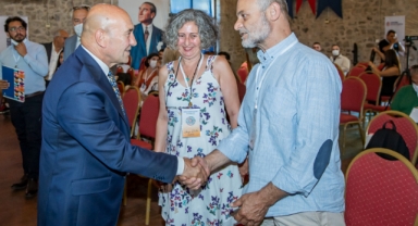 Soyer'den Romanlara destek: Yanlarında olmaya devam edeceğiz 