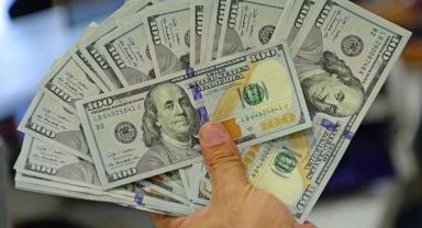 TL’de değer kaybı sürüyor: Dolar kendi rekorunu kırdı 