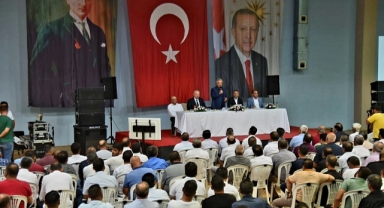 AK Partili Nasır, Menemen'den CHP'ye yüklendi: Engellemelere rağmen çalışıyoruz!