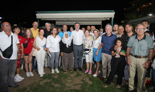 Başkan Sandal Körfez Mahallesi’nde vatandaşla buluştu