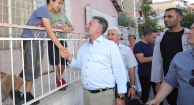 Başkan Sandal, mahalle sakinleriyle buluştu: İhtiyaç duyulan her yerdeyiz