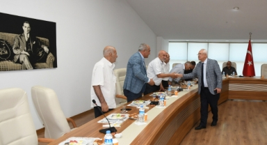 Başkan Selvitopu'ndan muhtarlara kentsel dönüşüm bilgilendirmesi