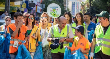 Başkan Soyer’den temizlik seferberliği 