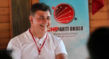 Başkan Tugay gençlerle deneyimlerini paylaştı 