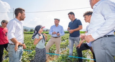 Başkan Tunç Soyer Beydağ'da üreticilerle buluştu