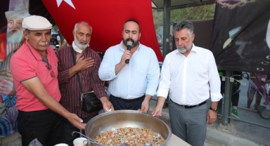 Bayraklı Belediyesinden aşure etkinliği