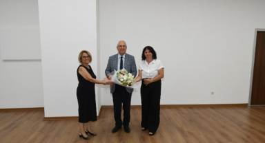 Belgelerini Başkan Selvitopu verdi