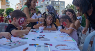 Bostanlı'da 'Sokak Senin' etkinlikleri ile yaşam sokağa taştı