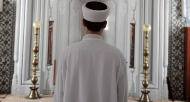 Diyanet İşleri Başkanlığı'ndan soruşturma... İmamların eskort kaçamağı iddiası!
