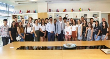 Gaziemir Belediyesi Gençlik Meclisi yola çıkıyor