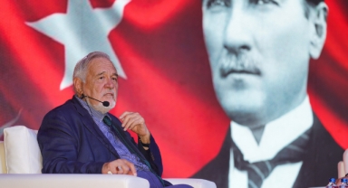 İlber Ortaylı, Gaziemir’de Büyük Zafer’i anlattı