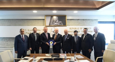 İzmir heyetinden Ankara ziyareti: Kente ivme kazandıracak projeler! 